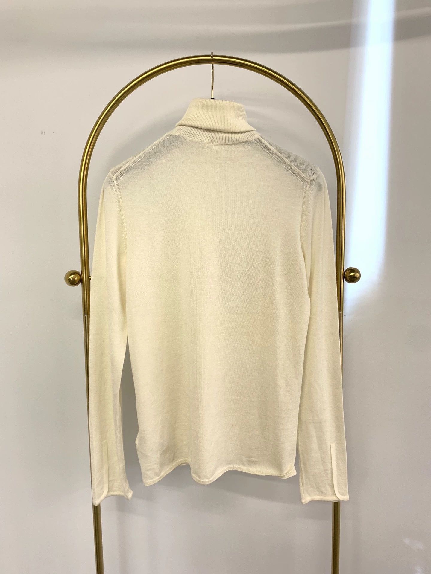 Hermes Hermes White Cashmere Turtleneck Sweater - dmc Size US M / EU 48-50 / 2 - 3 Thumbnail