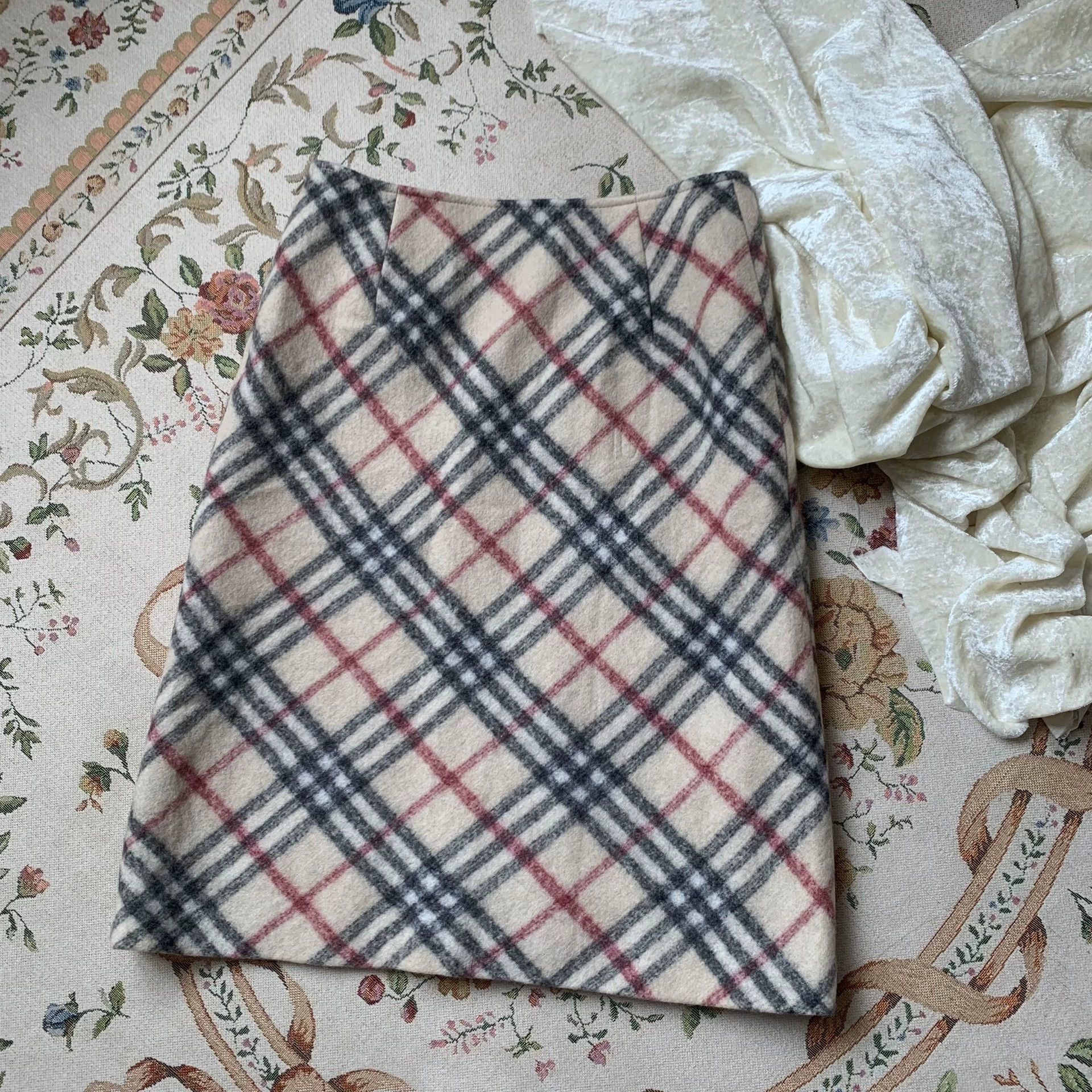 Burberry Burberry Vintage Check Wool Skirt - dmc Size US 29 - 4 Thumbnail