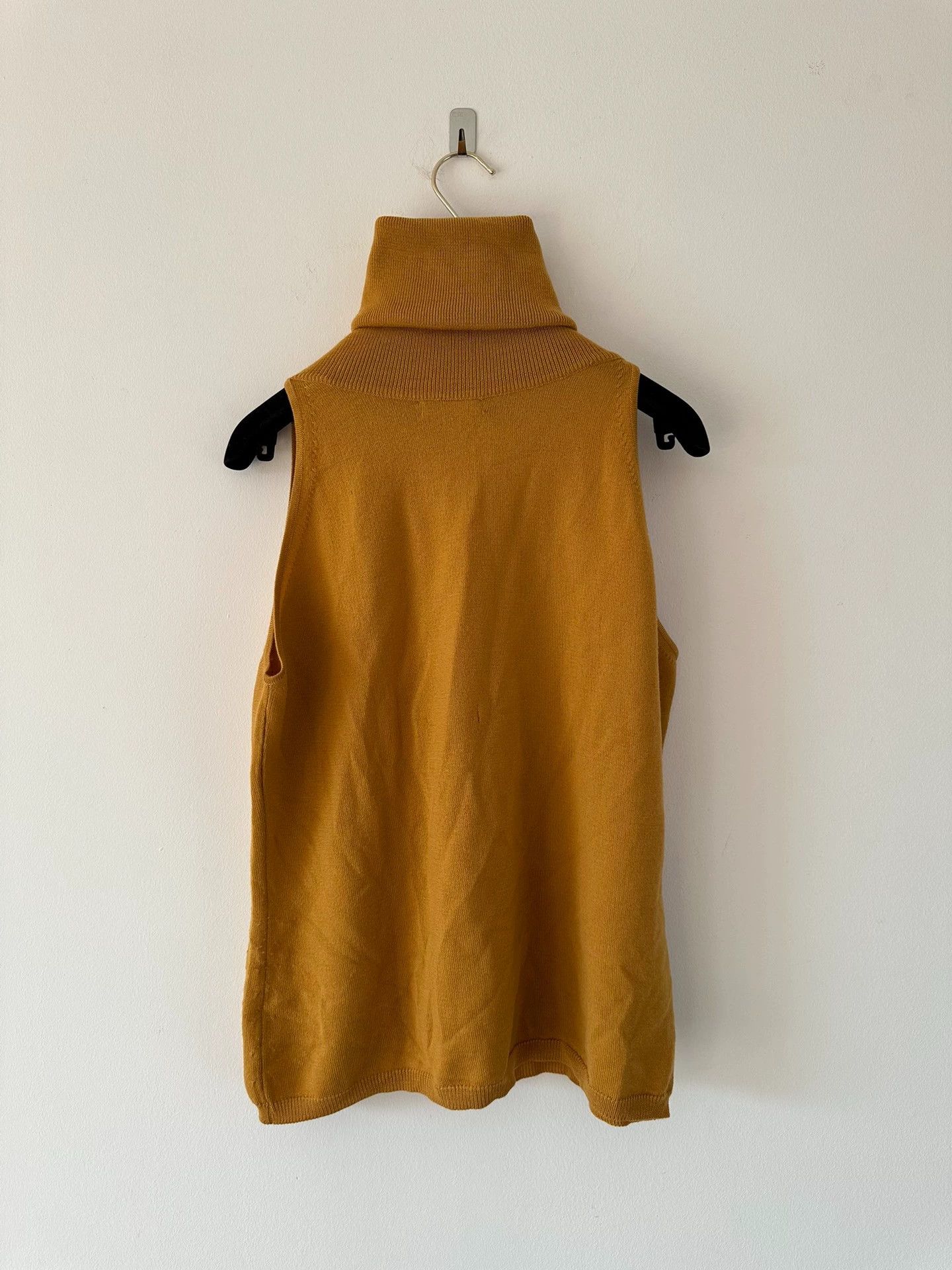 Burberry Burberry Yellow Turtleneck Knit Vest - dmc Size US L / EU 52-54 / 3 - 2 Thumbnail