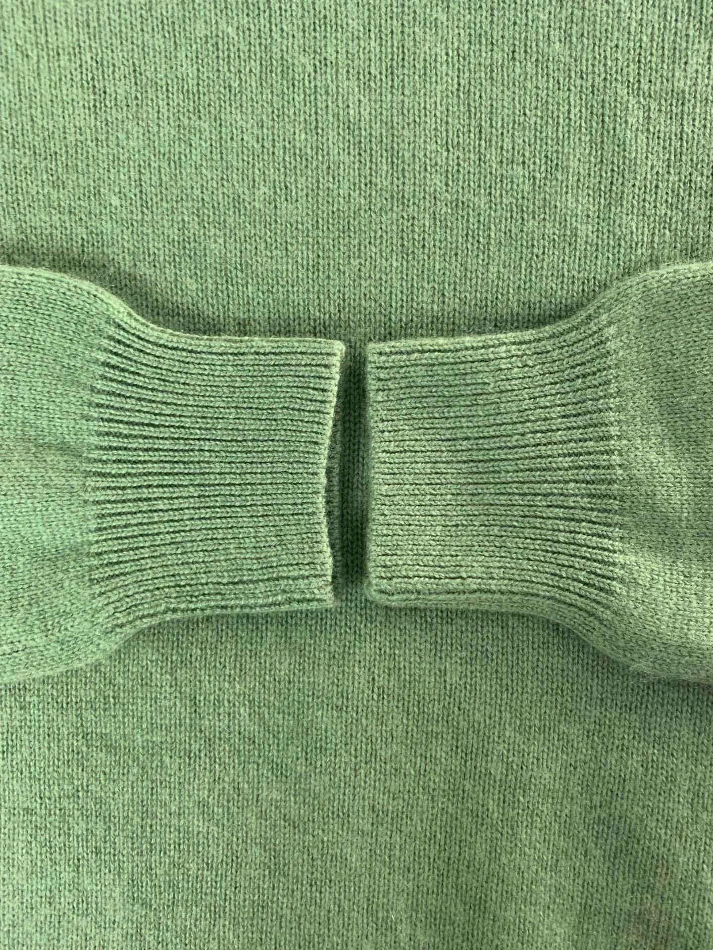 Burberry Burberry Solid Color Sweater M - dmc Size US M / EU 48-50 / 2 - 4 Thumbnail