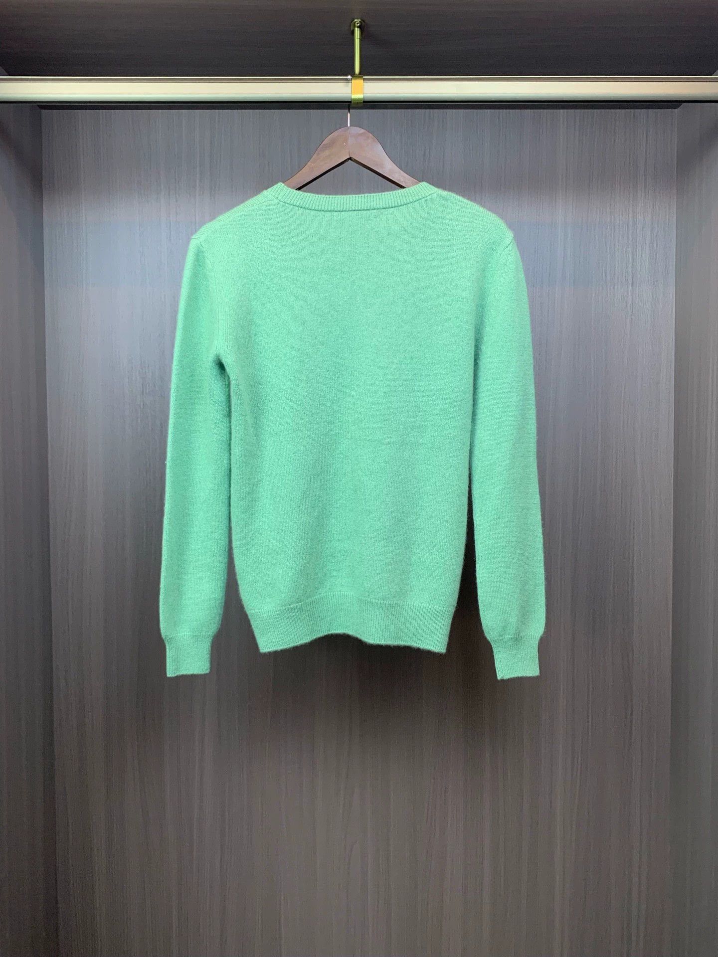 Burberry Burberry Solid Color Sweater M - dmc Size US M / EU 48-50 / 2 - 2 Thumbnail