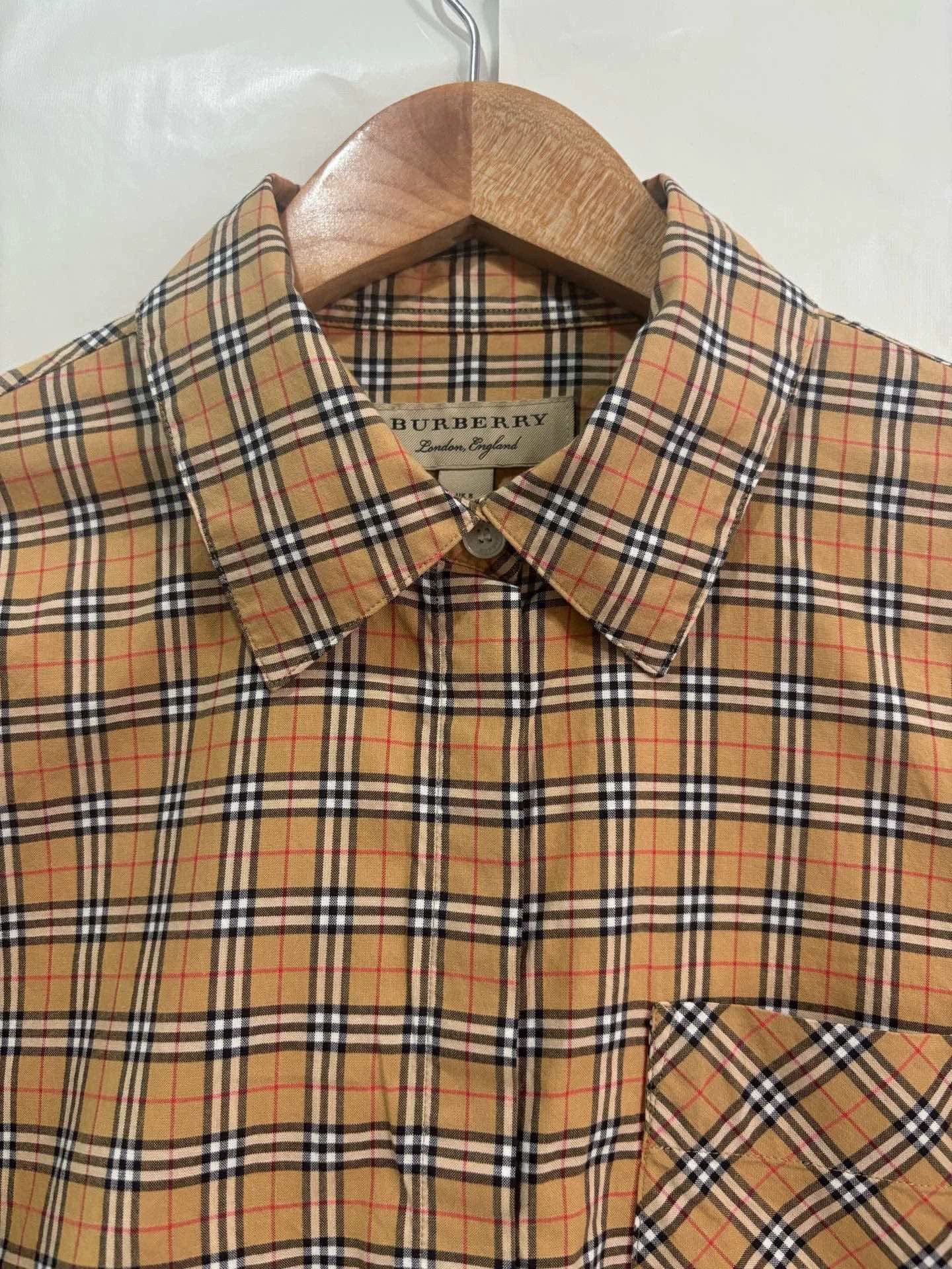 Burberry Burberry Classic Check Collar Shirt - dmc Size US M / EU 48-50 / 2 - 5 Thumbnail