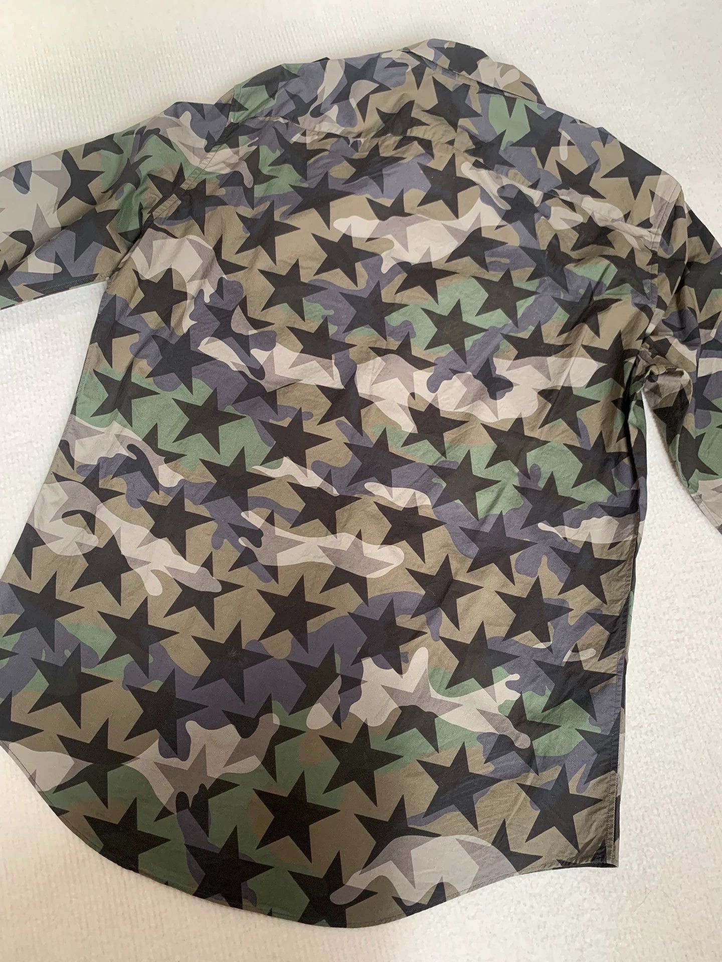 Valentino Valentino Star Camo Button Up Shirt - dmc Size US L / EU 52-54 / 3 - 7 Thumbnail