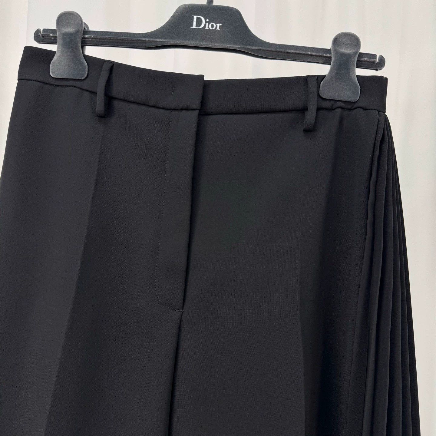 Prada Prada Pleated Tailored Shorts - dmc Size US 38 / EU 54 - 3 Thumbnail