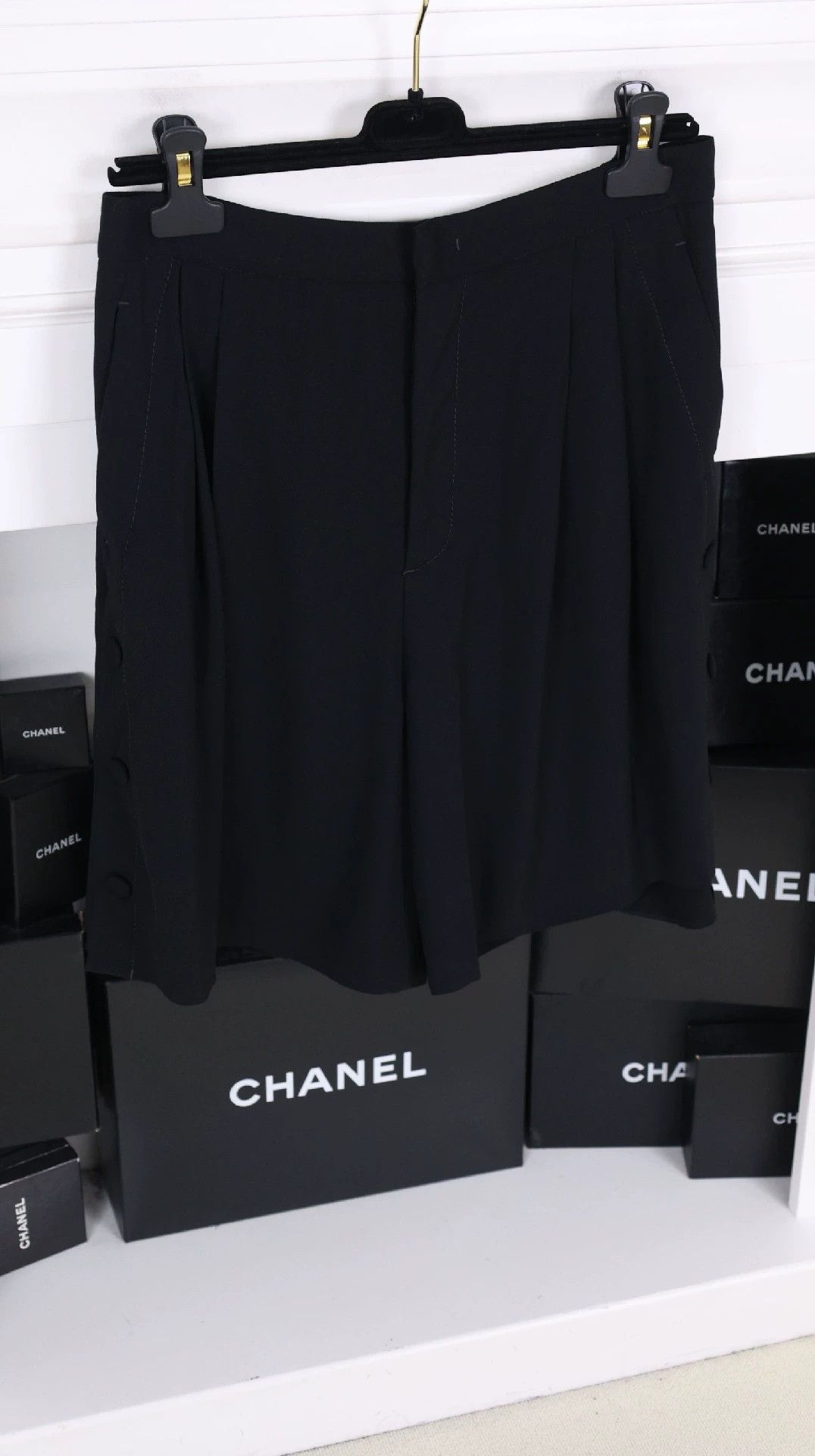 Valentino Red Valentino Black Side Button Shorts - dmc Size US 31 - 3 Thumbnail