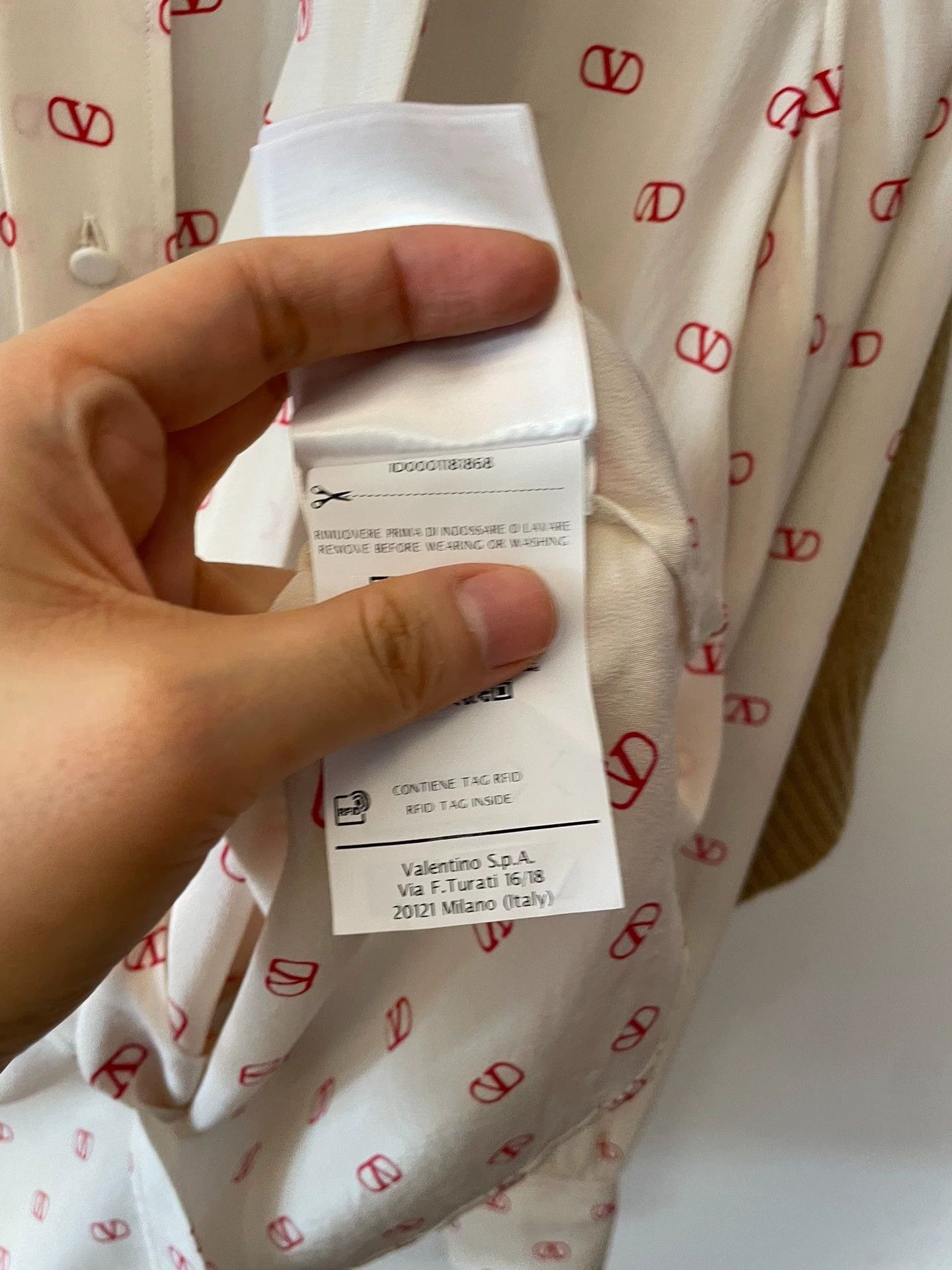 Valentino Valentino V Logo Silk Shirt - dmc Size US S / EU 44-46 / 1 - 3 Thumbnail