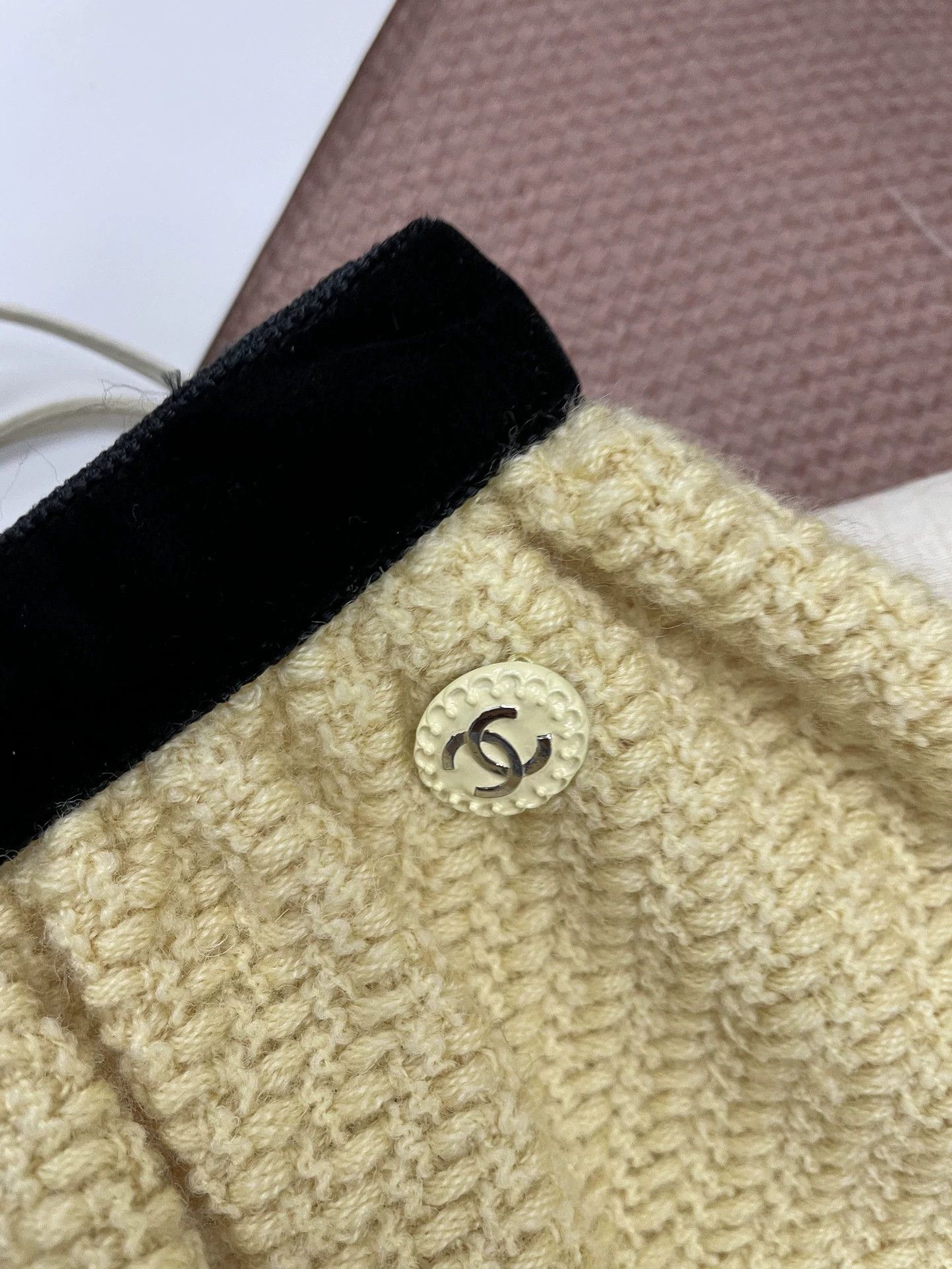 Chanel Chanel 22B Yellow Bow Mini Skirt - dmc Size US 34 / EU 50 - 3 Thumbnail