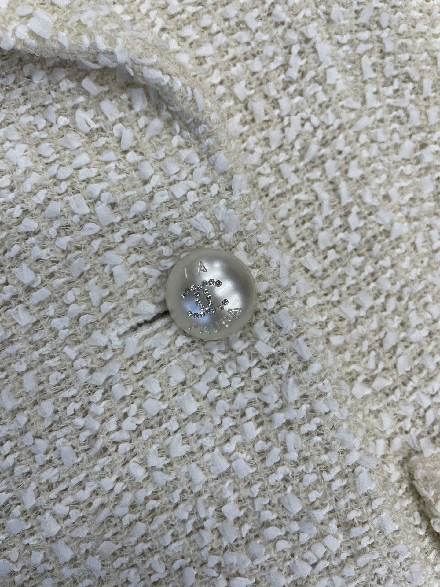Chanel Chanel Cruise White Pearl Button Blazer - dmc Size US S / EU 44-46 / 1 - 2 Thumbnail
