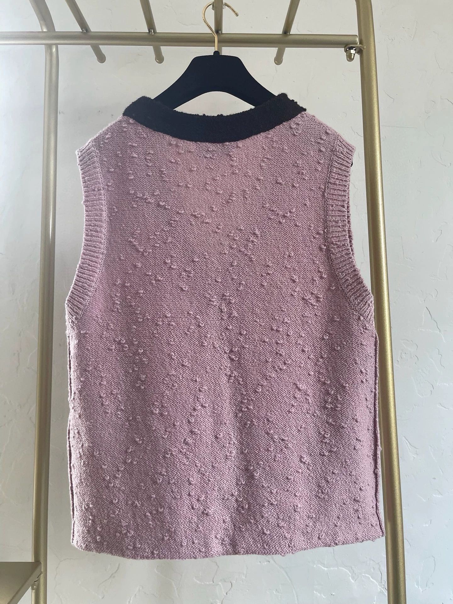 Chanel Chanel 2024 Pink Knit Vest - dmc Size US XS / EU 42 / 0 - 2 Thumbnail