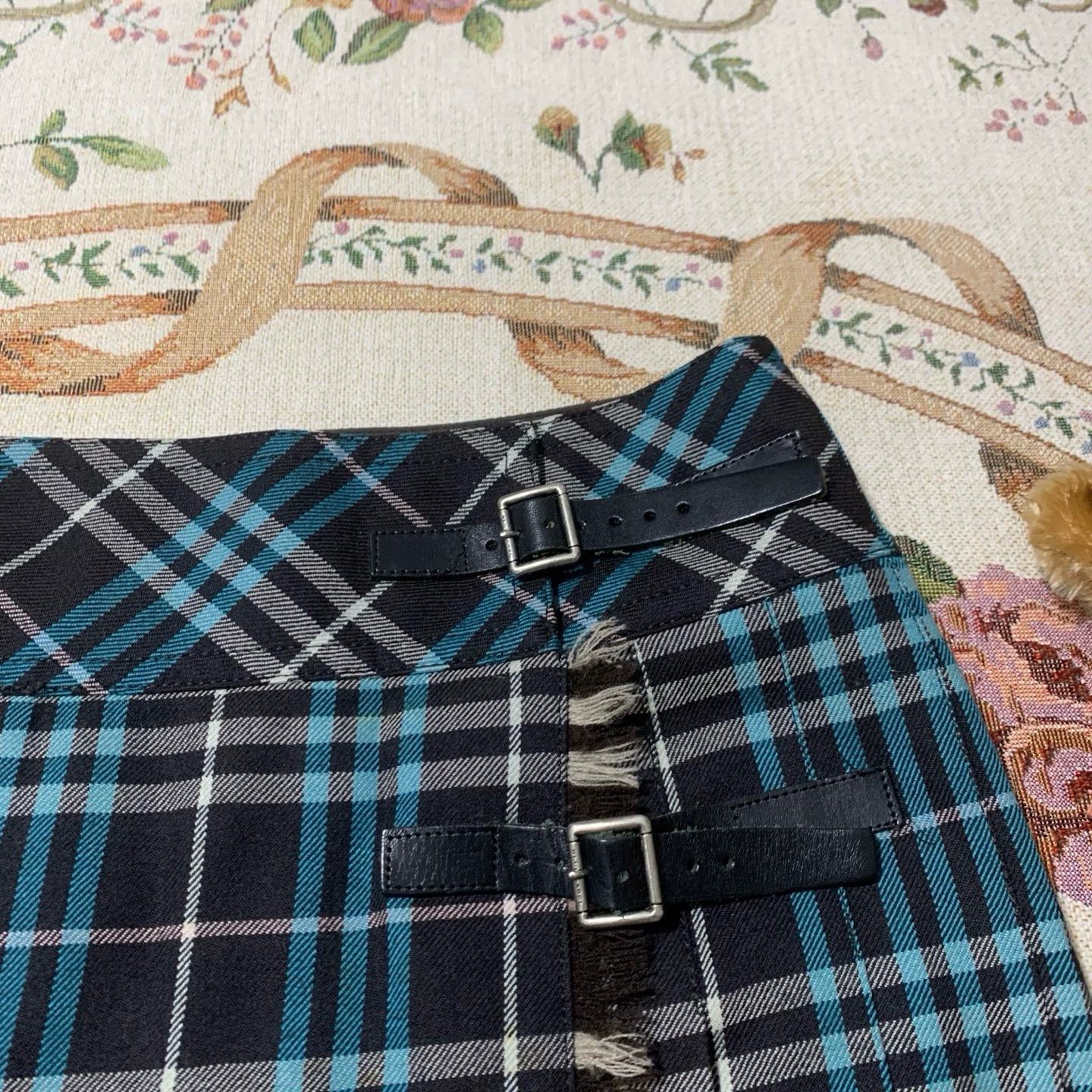 Burberry Burberry Vintage Wool Plaid Skirt - dmc Size US 36 / EU 52 - 2 Thumbnail