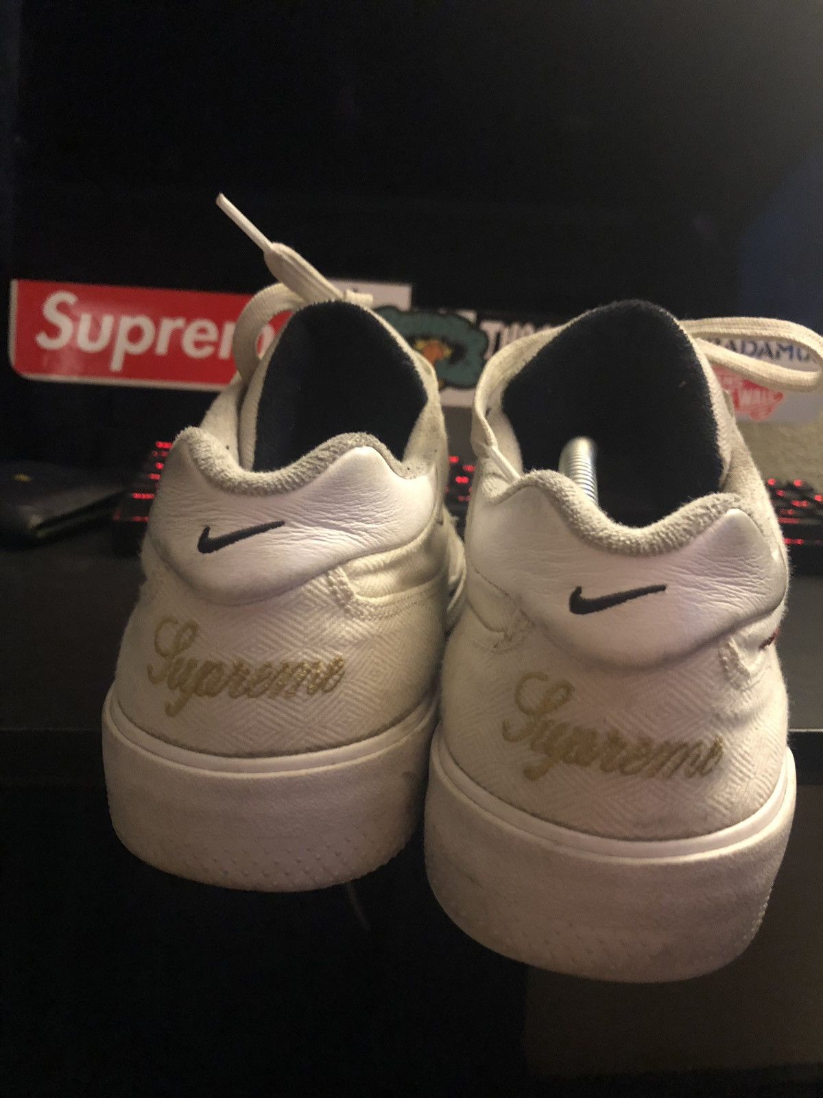 Nike × Supreme Nike SB GTS White Size US 11 / EU 44 - 2 Thumbnail