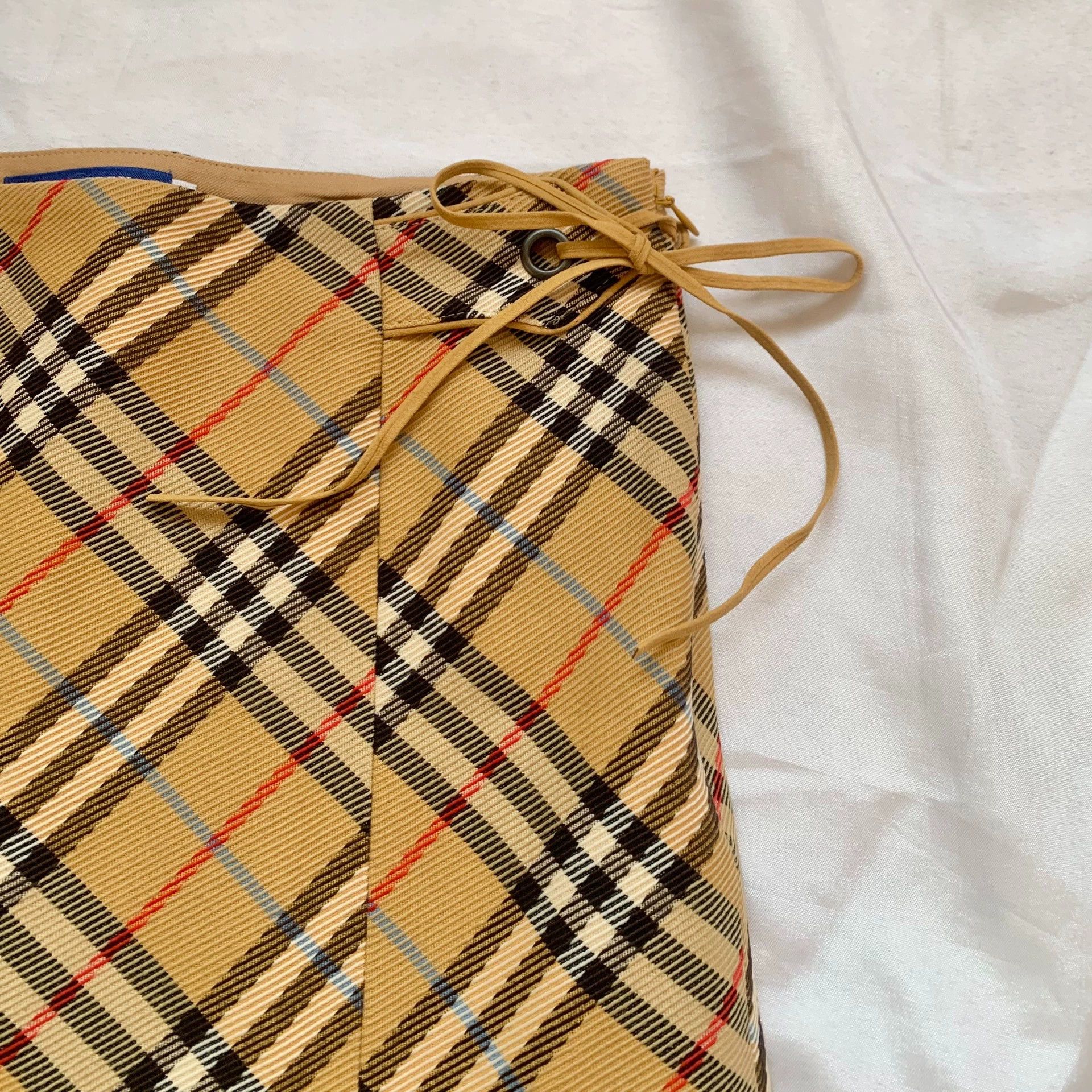 Burberry Burberry Vintage Double Bow Skirt - dmc Size US 28 / EU 44 - 3 Thumbnail