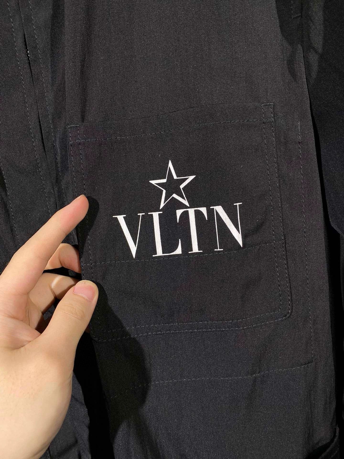 Valentino Valentino Used VLTN Logo Jacket - dmc Size US L / EU 52-54 / 3 - 3 Thumbnail