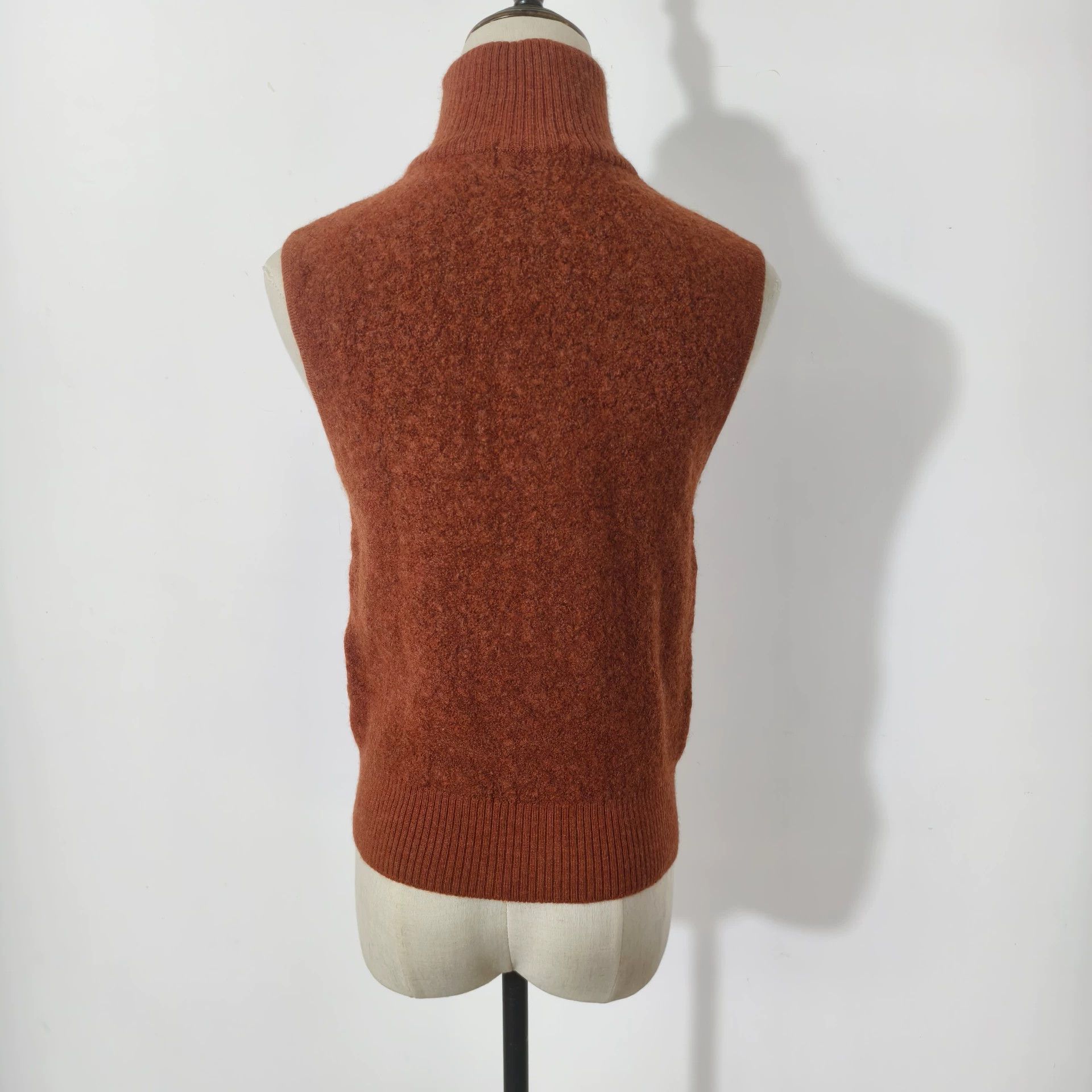 Burberry Vintage Burberry Brown Vest - dmc Size US M / EU 48-50 / 2 - 5 Thumbnail