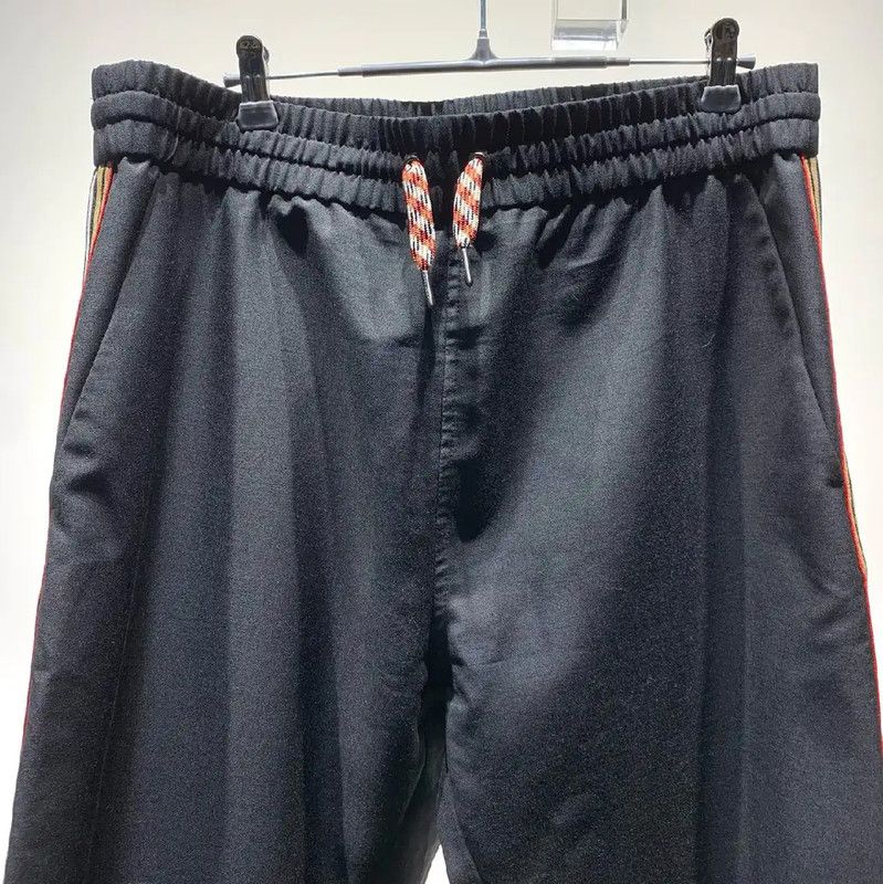 Burberry Men's Casual Pants in Black