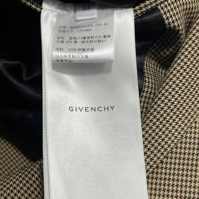 Givenchy Givenchy Beige Long Sleeve Outerwear for Men 0089 Size US M / EU 48-50 / 2 - 8 Thumbnail