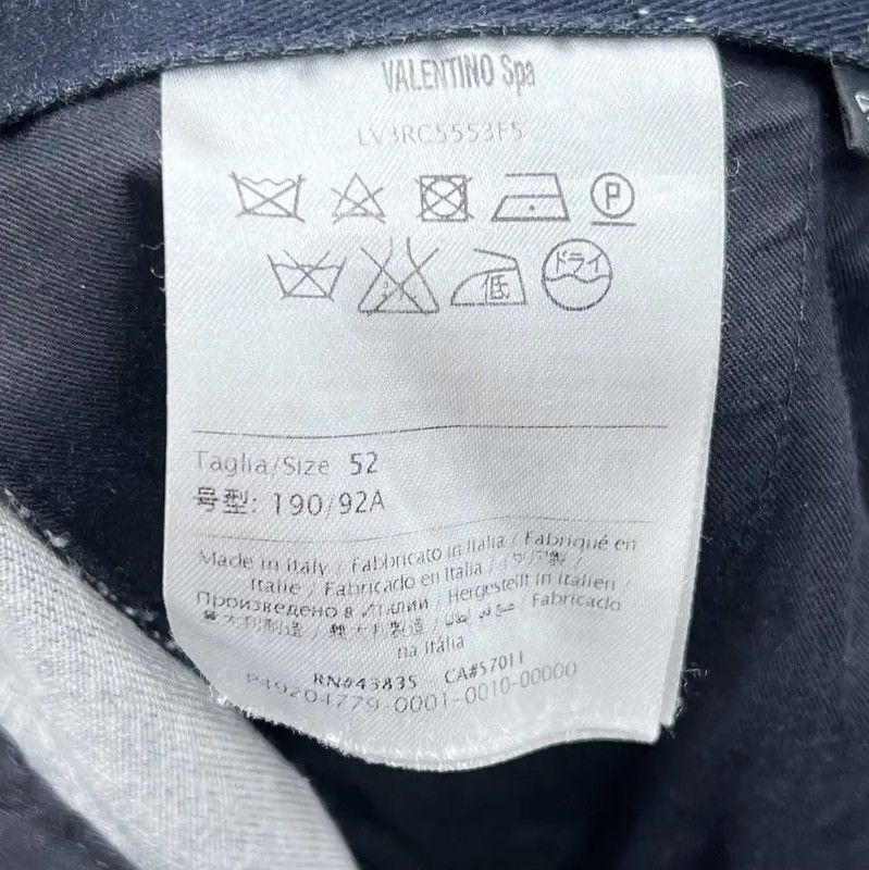 Valentino Valentino Black Casual Pants with Unique Print 0089 Size US 32 / EU 48 - 5 Thumbnail