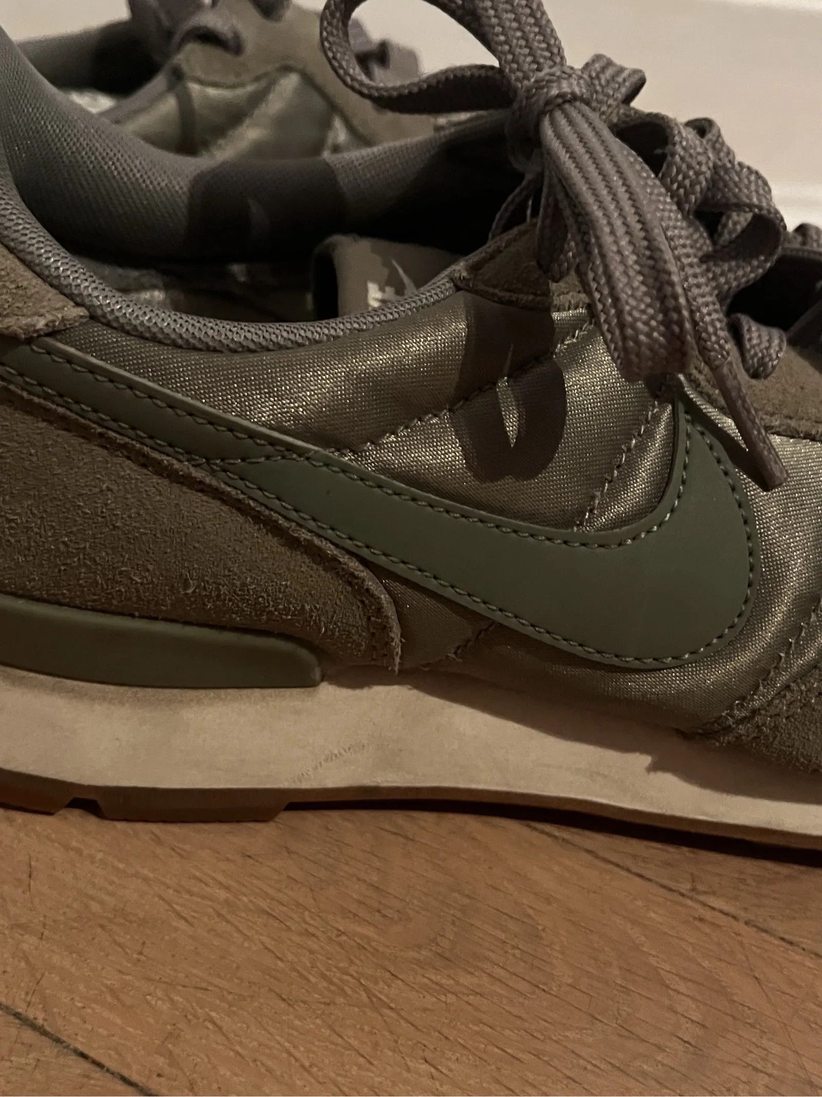 Nike Nike Sneakers Size US 10.5 / IT 40.5 - 8 Thumbnail