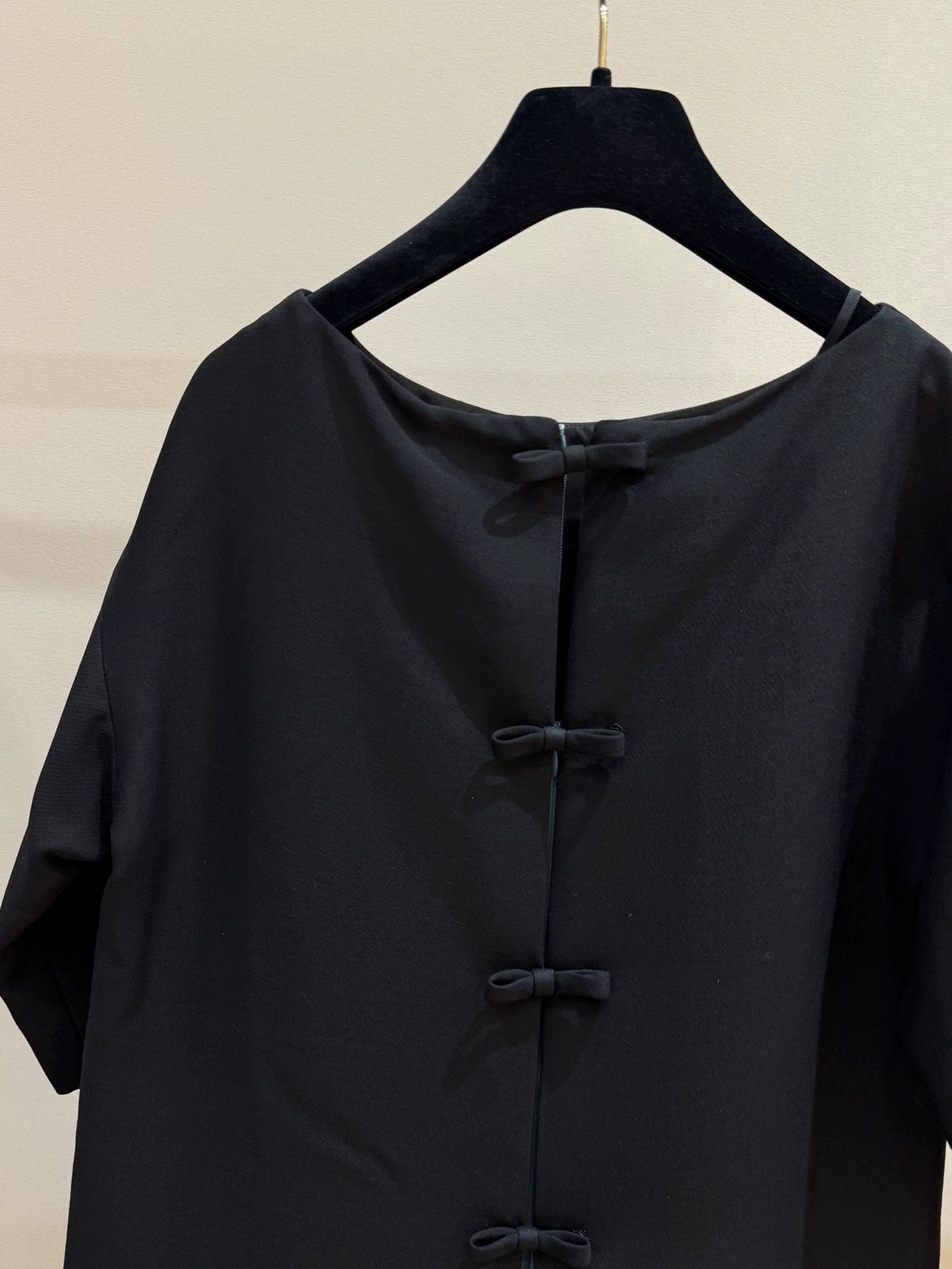 Valentino Valentino Black Midi Dress with Bows - dmc Size US 31 - 6 Thumbnail