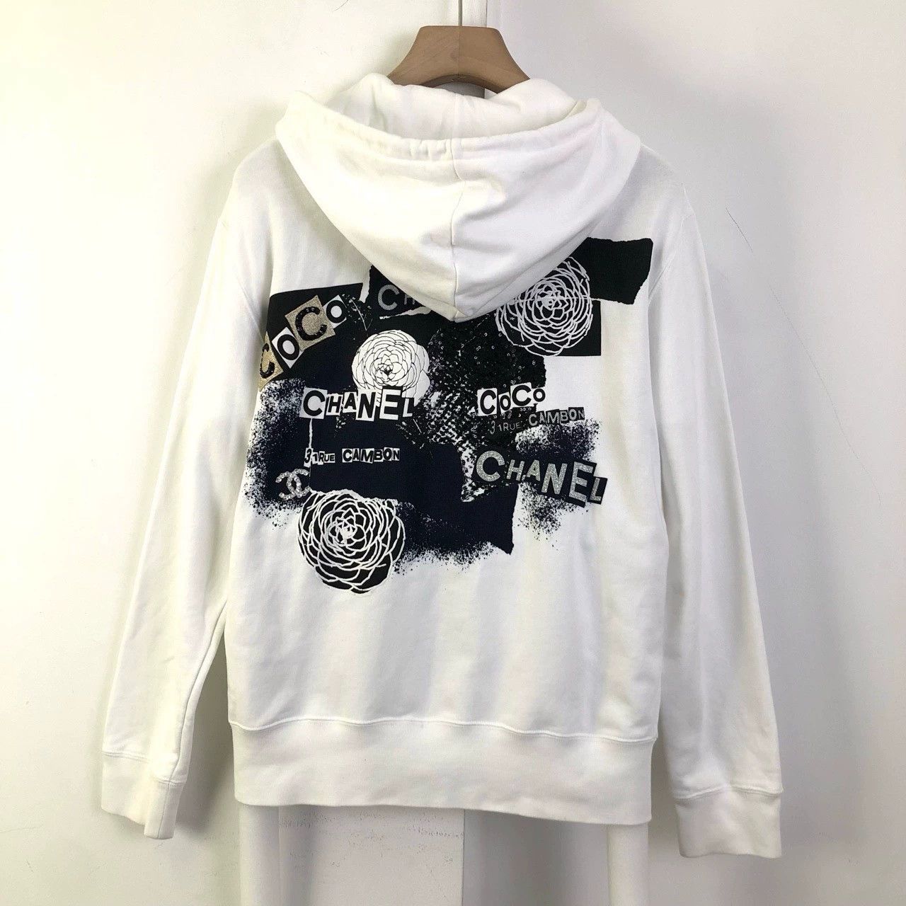 Chanel Chanel White Graffiti Sweatshirt Jacket - dmc Size US M / EU 48-50 / 2 - 2 Thumbnail