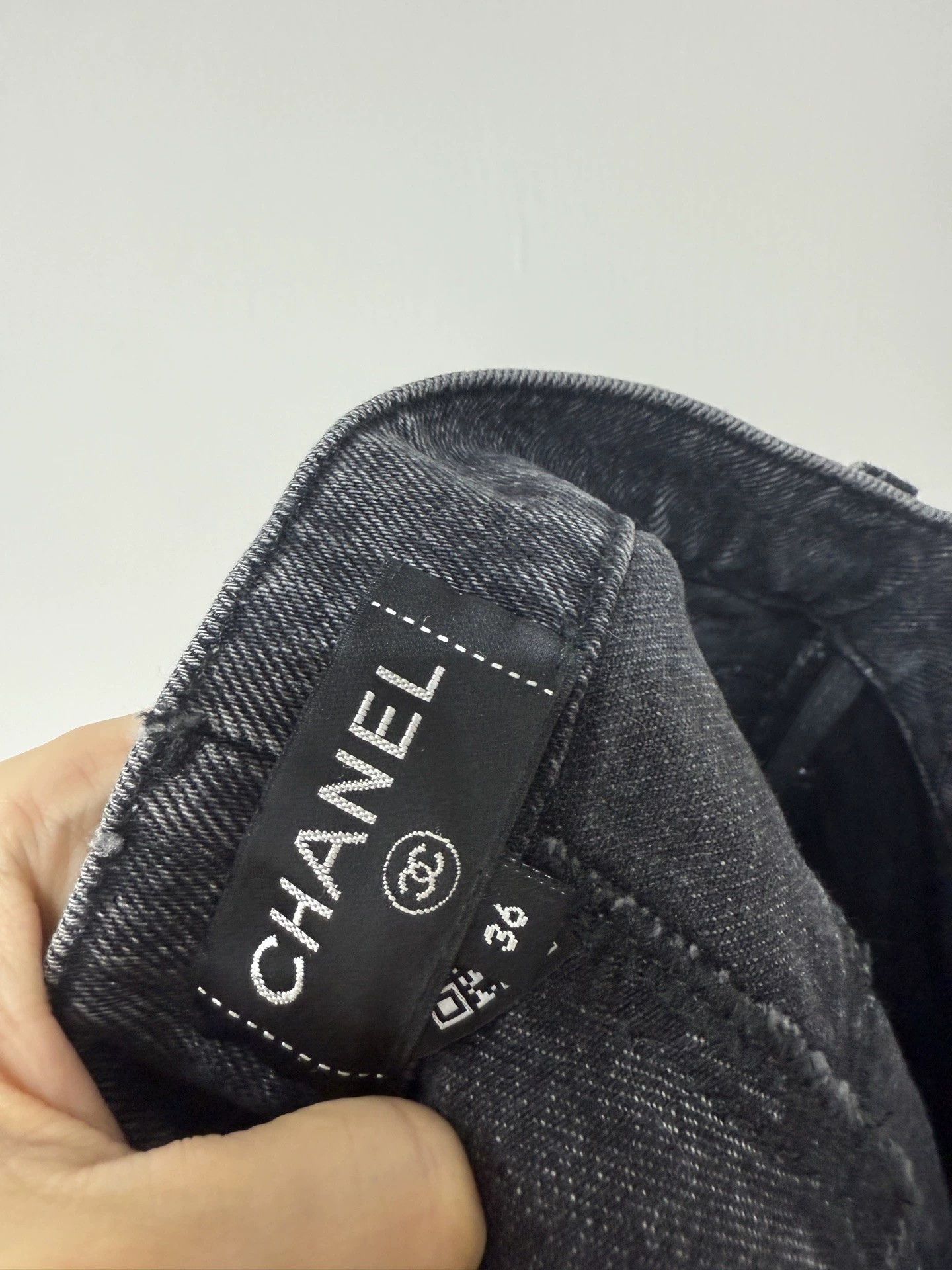 Chanel Chanel 21K CC Sequin Slim Jeans - dmc Size US 36 / EU 52 - 6 Thumbnail