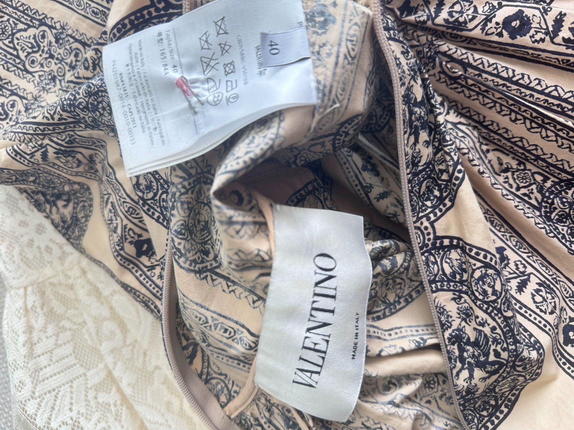 Valentino Valentino Qian Songyi Same Style - dmc Size US 38 / EU 54 - 2 Thumbnail