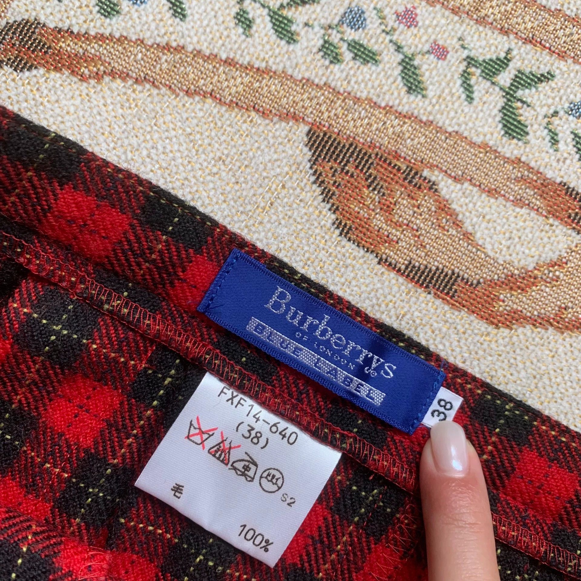 Burberry Burberry Red Plaid Pleated Skirt - dmc Size US 26 / EU 42 - 4 Thumbnail