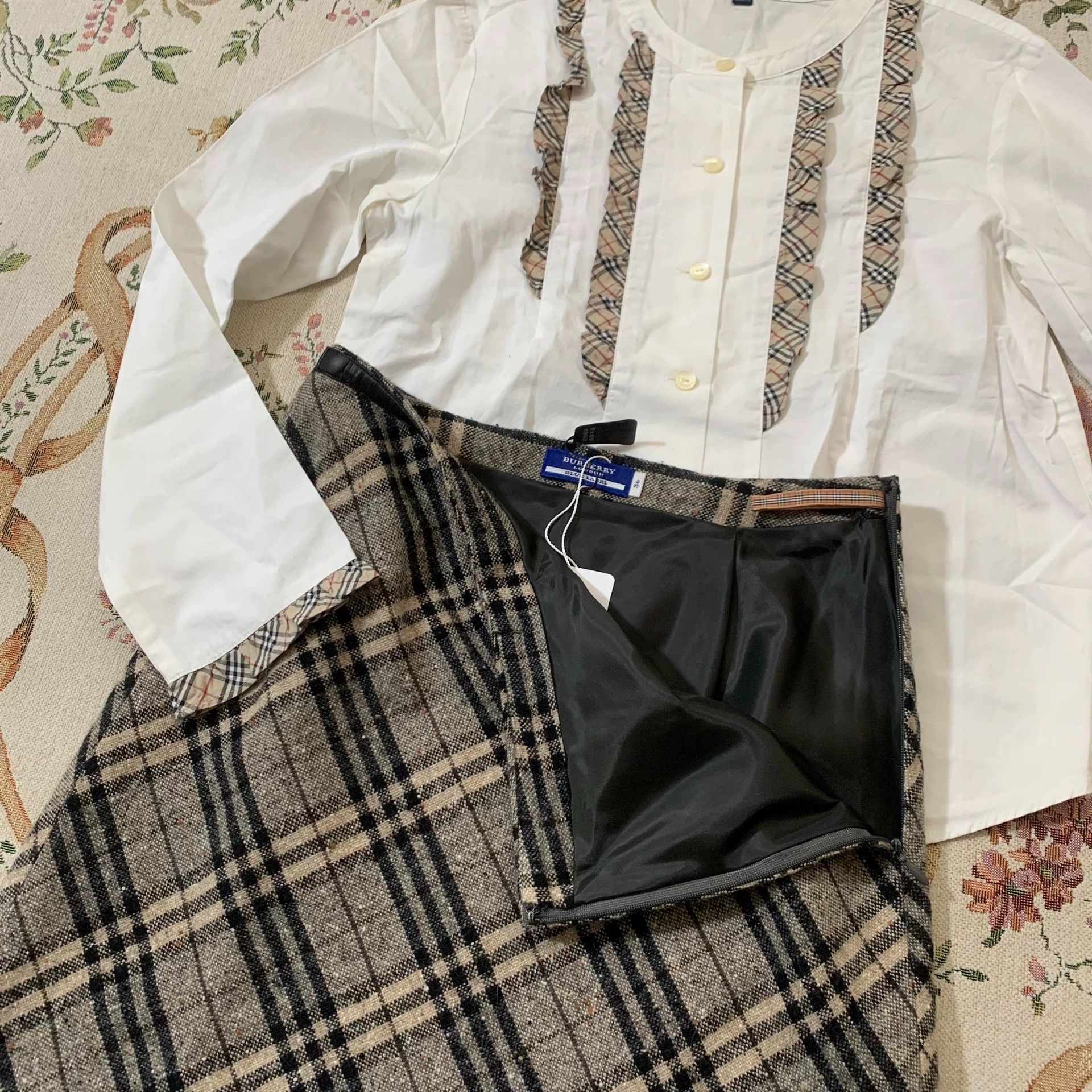 Burberry Burberry Check Pattern War Horse Buckle Skirt - dmc Size US 26 / EU 42 - 3 Thumbnail