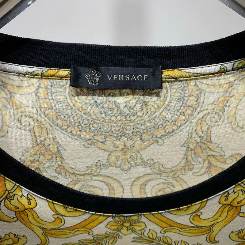 Versace Versace Men's White Cotton T-Shirt with Gold Design 0089 Size US XXL / EU 58 / 5 - 3 Thumbnail