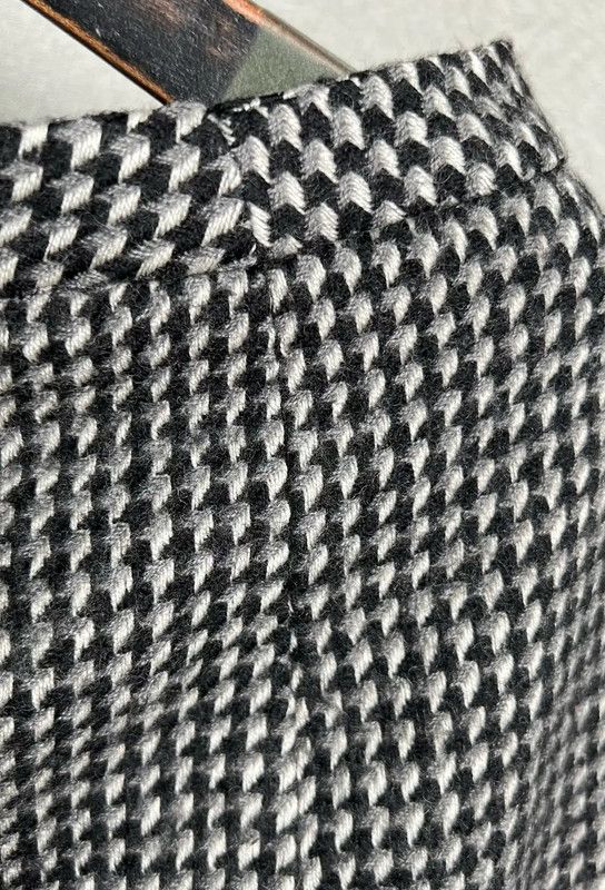 Givenchy Givenchy Color-Block Wool Midi Skirt 0089 Size 28" / US 6 / IT 42 - 8 Thumbnail
