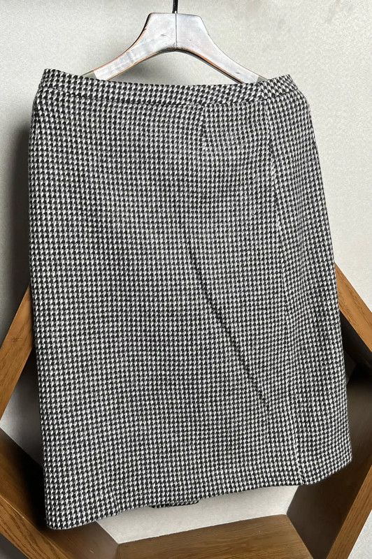 Givenchy Givenchy Color-Block Wool Midi Skirt 0089 Size 28" / US 6 / IT 42 - 6 Thumbnail