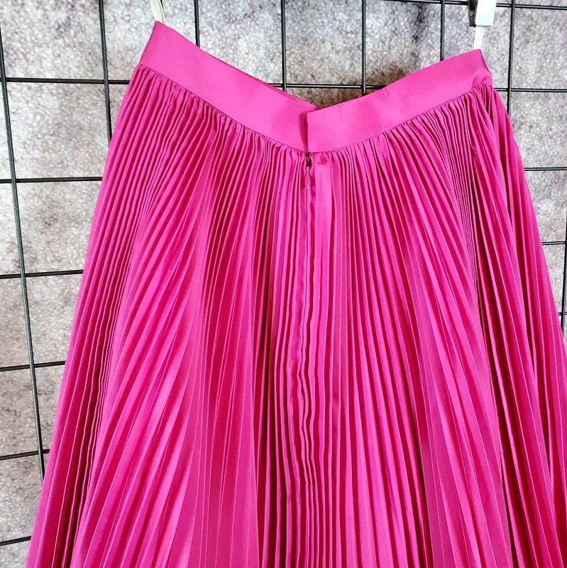 Dior Dior Pleated Skirt in Summer Fuchsia Color 0089 Size 27" / US 4 / IT 40 - 9 Thumbnail
