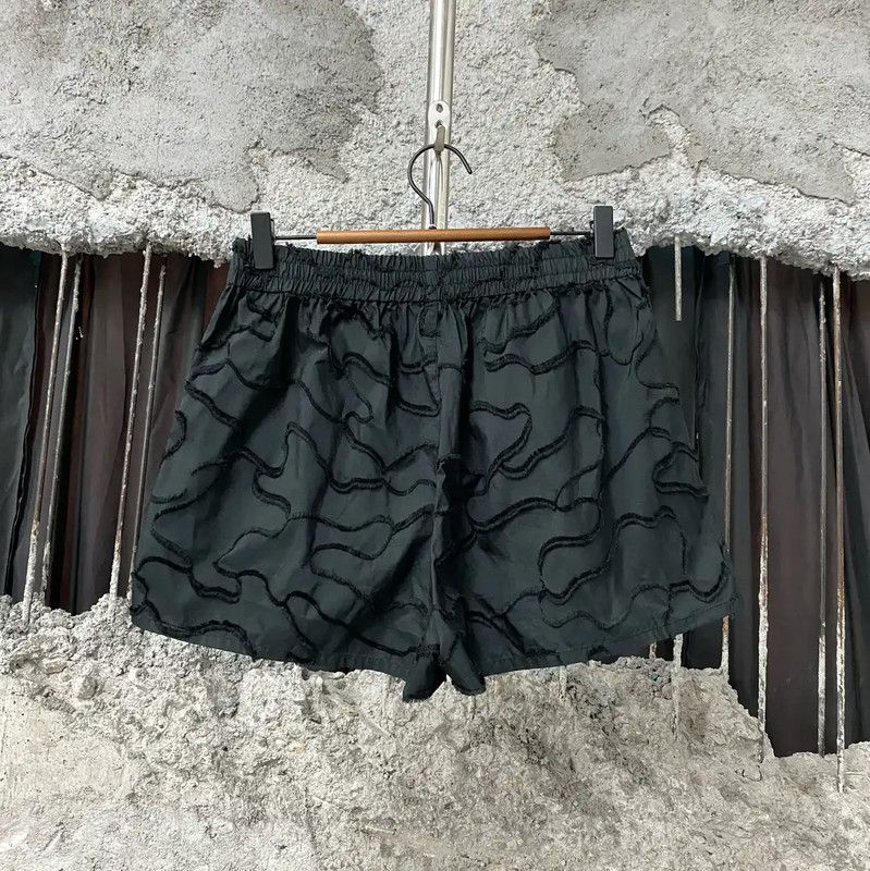 Dior Dior Black Textured Women's Summer Shorts 0089 Size 28" / US 6 / IT 42 - 2 Thumbnail