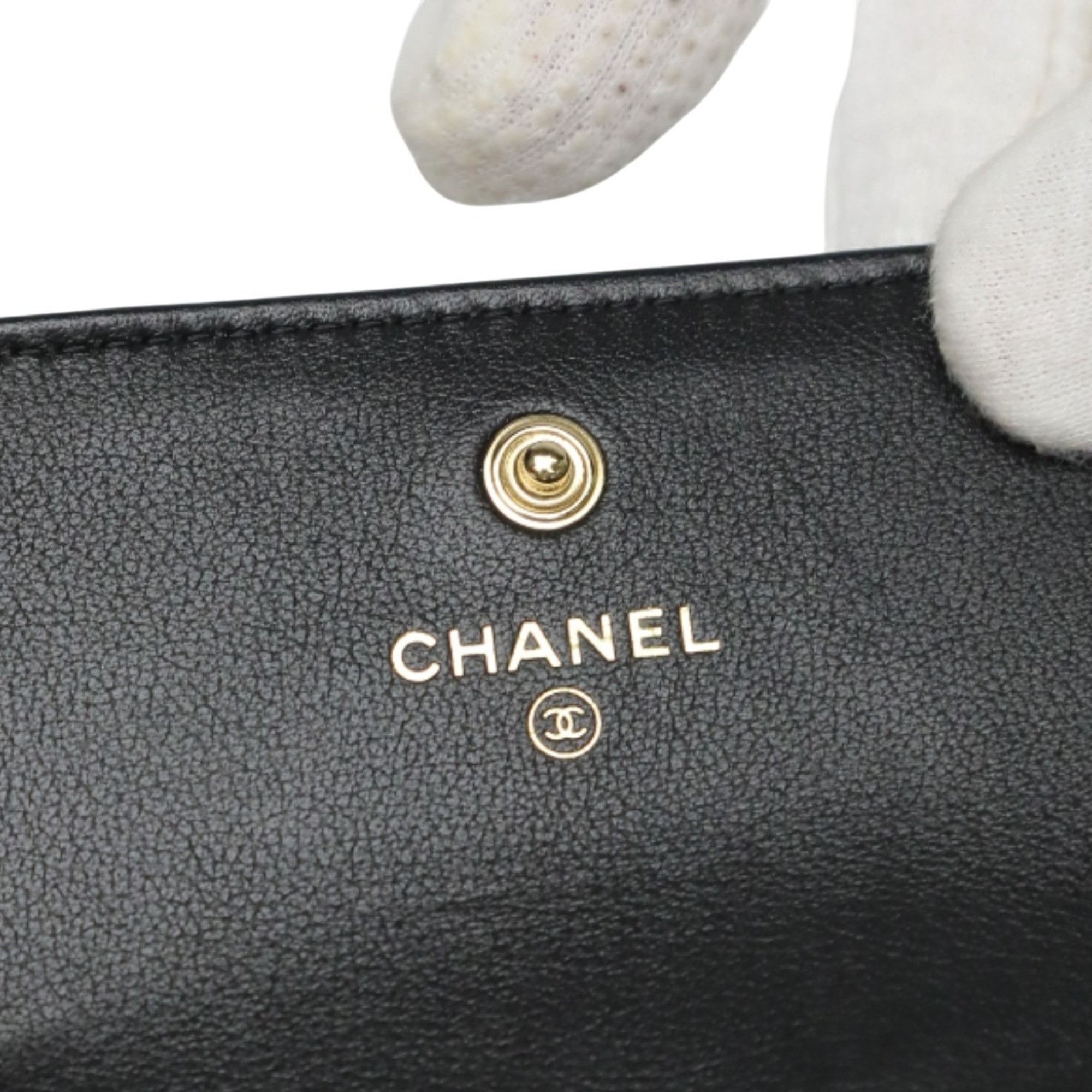 Chanel CHANEL Mini Matelasse Shoulder Bag in Black Lambskin Size ONE SIZE - 12 Thumbnail