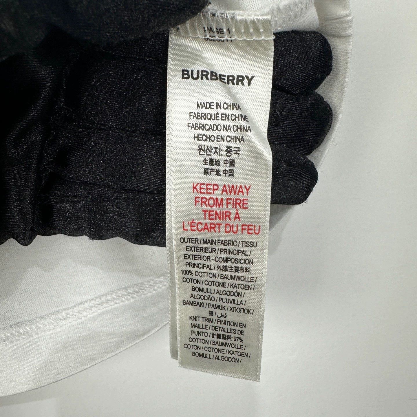 Burberry Burberry London England Graphic Tee - dmc Size US XS / EU 42 / 0 - 5 Thumbnail