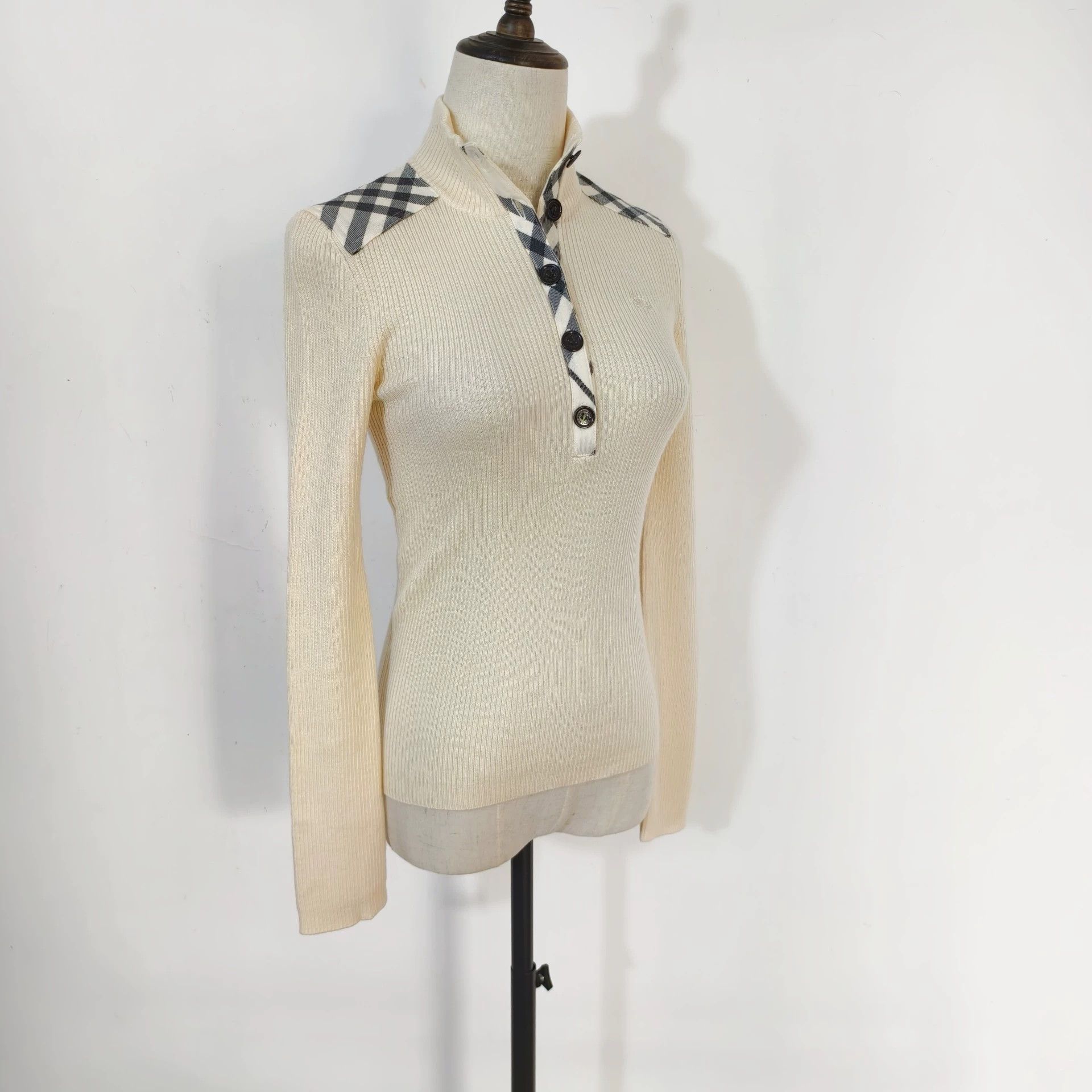 Burberry Vintage Burberry Knit Top - dmc Size US XS / EU 42 / 0 - 4 Thumbnail
