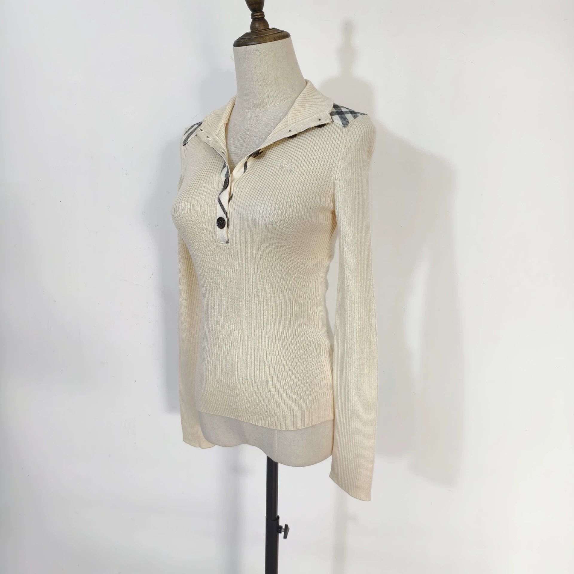 Burberry Vintage Burberry Knit Top - dmc Size US XS / EU 42 / 0 - 5 Thumbnail