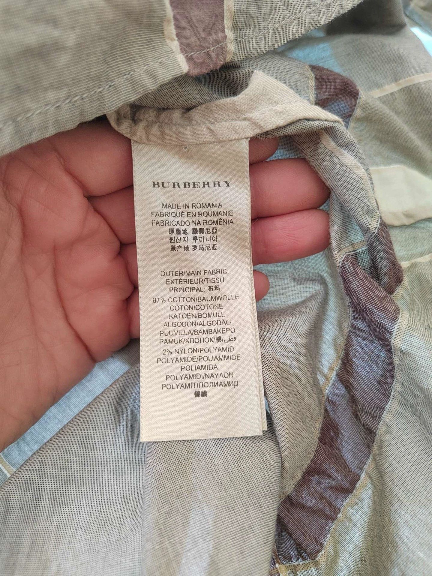 Burberry Burberry Women's Checked Shirt - dmc Size US L / EU 52-54 / 3 - 5 Thumbnail
