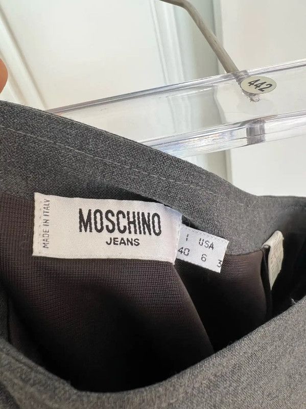 Moschino Moschino Gray Floral Embroidered Skirt 0089 Size 28" / US 6 / IT 42 - 4 Thumbnail
