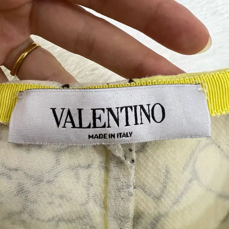 Valentino Valentino Summer Yellow Cotton Shorts 0089 Size 28" / US 6 / IT 42 - 3 Thumbnail