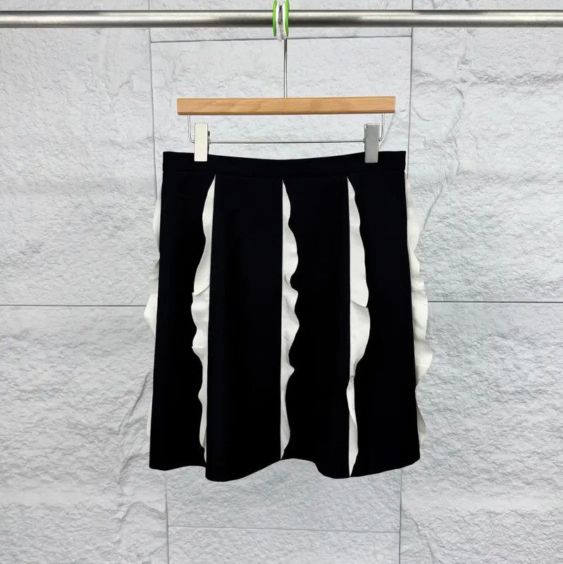Valentino Valentino Black Cotton Women's Skirt 0089 Size 28" / US 6 / IT 42 - 2 Thumbnail