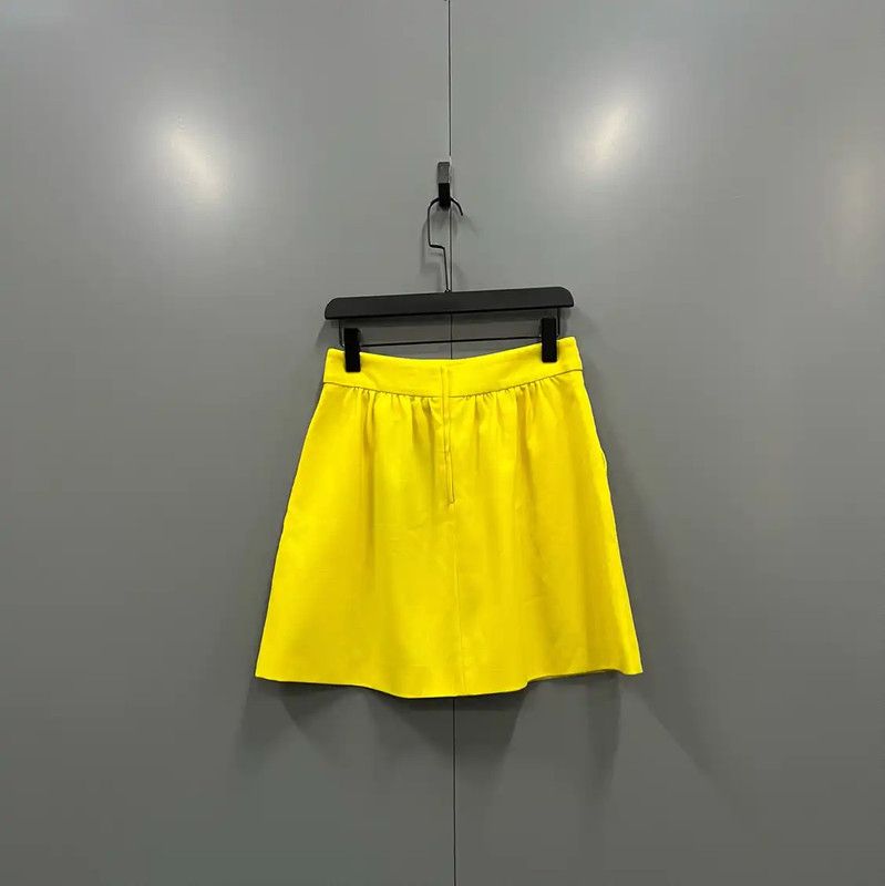 Valentino Valentino Yellow Cotton Women's Shorts 0089 Size 28" / US 6 / IT 42 - 2 Thumbnail