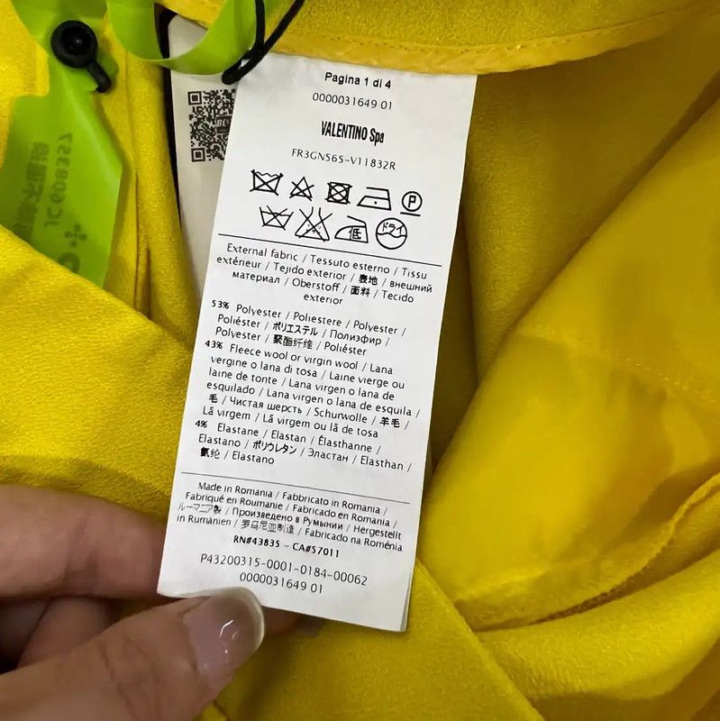 Valentino Valentino Yellow Cotton Women's Shorts 0089 Size 28" / US 6 / IT 42 - 4 Thumbnail