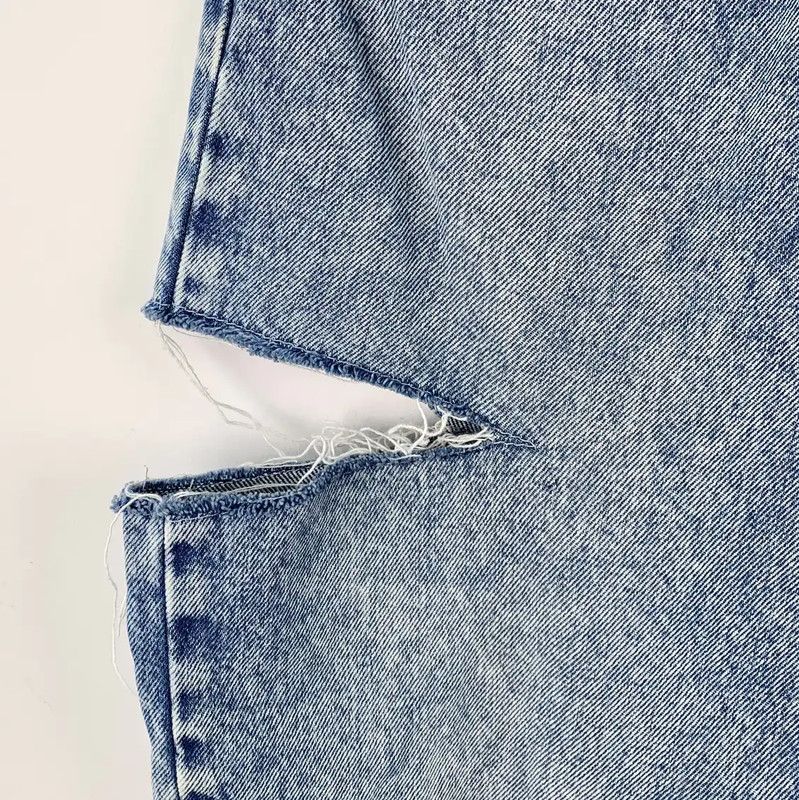 Maison Margiela Maison Margiela Women's Light Blue Denim Jeans 0089 Size 28" / US 6 / IT 42 - 4 Thumbnail