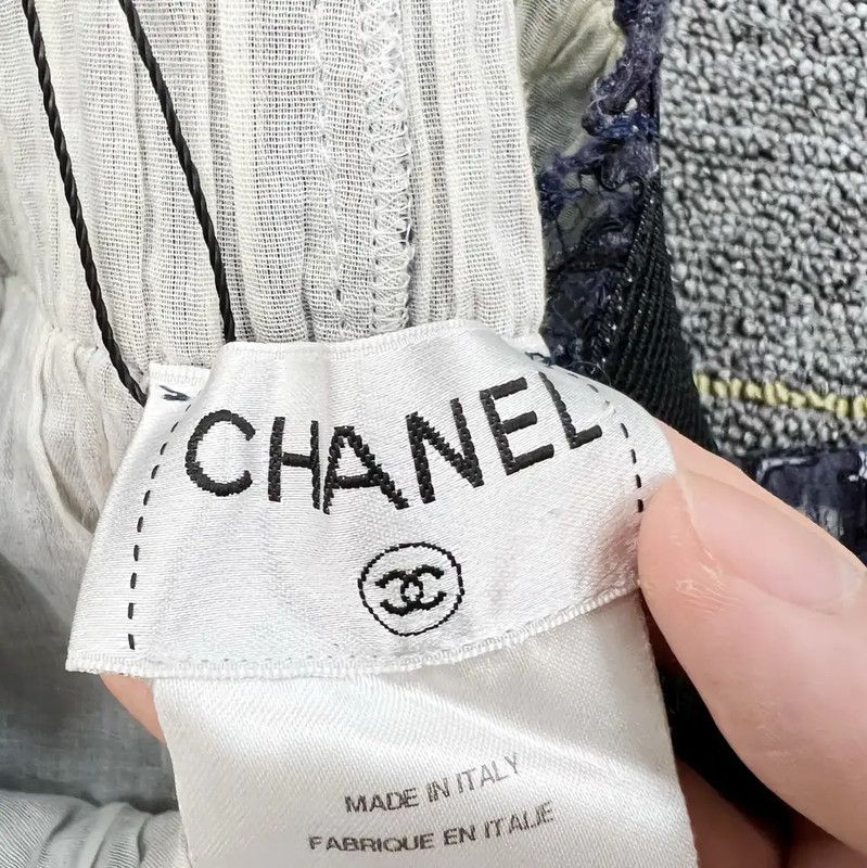 Chanel Chanel Silk Lace A-Line Skirt in Navy Blue 0089 Size 23" - 7 Thumbnail