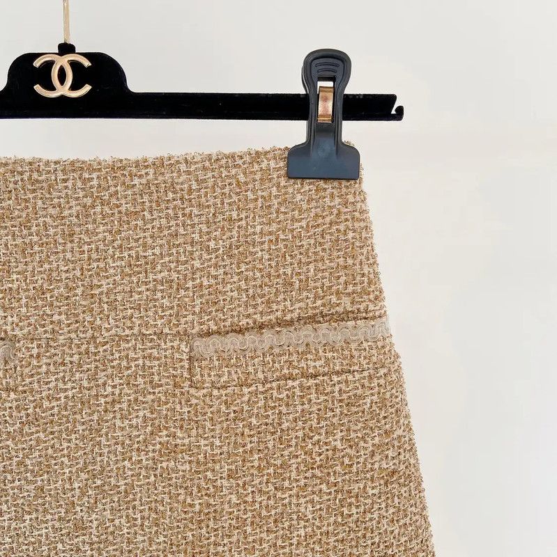Chanel Chanel Gold Silk Short Skirt for Autumn 0089 Size 23" - 3 Thumbnail
