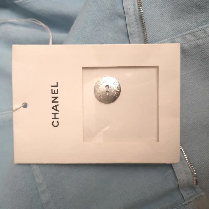 Chanel Chanel Blue Denim Skirt for Women 0089 Size 28" / US 6 / IT 42 - 10 Thumbnail