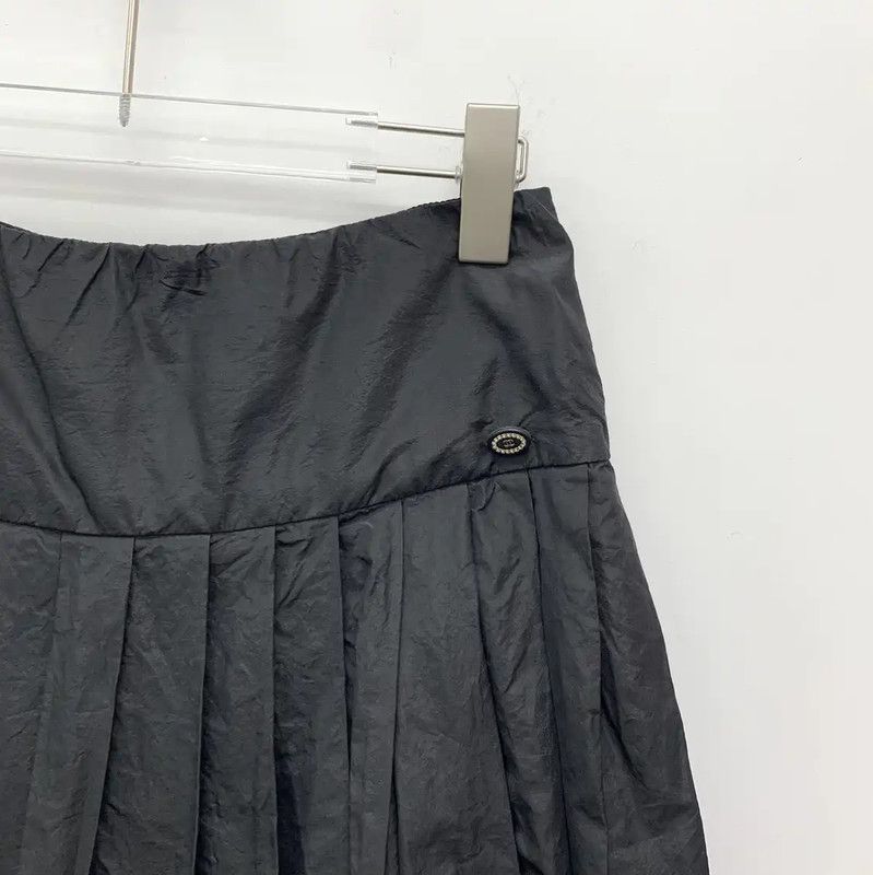 Chanel Chanel Black Silk Pleated Skirt 0089 Size 24" / US 00 / IT 34 - 3 Thumbnail