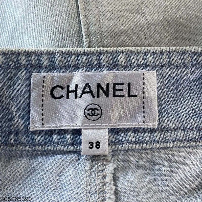 Chanel Chanel Light Blue Women's Shorts 0089 Size 26" / US 2 / IT 38 - 4 Thumbnail