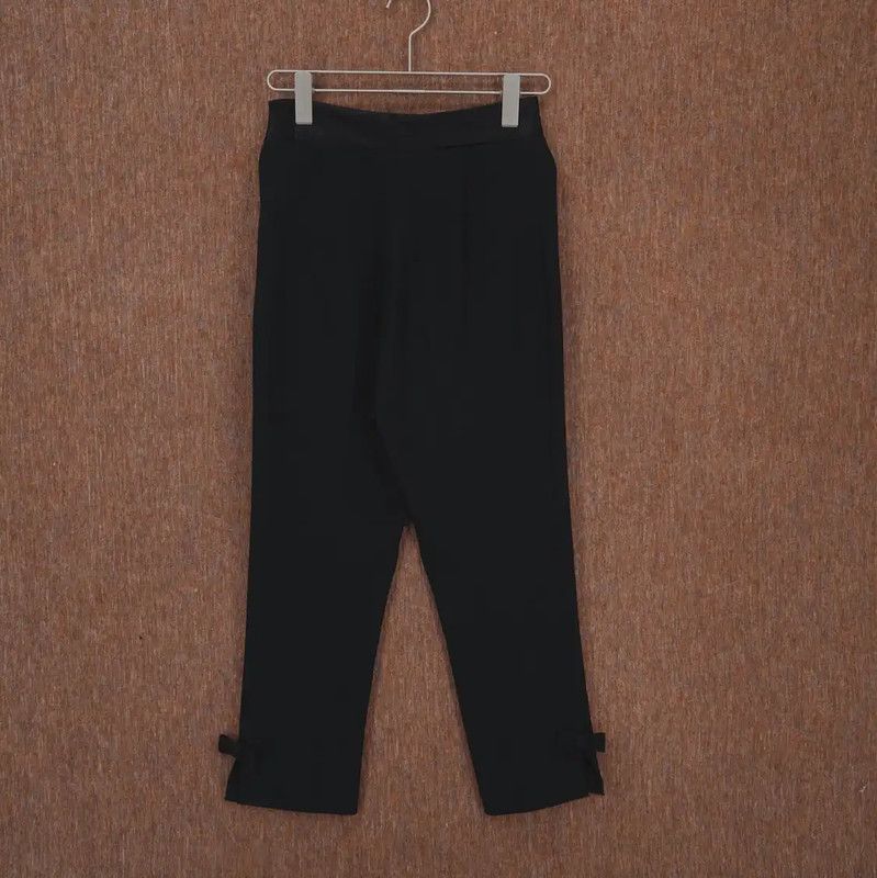 Miu Miu Miu Miu Black Logo Casual Pants for Women 0089 Size 28" / US 6 / IT 42 - 2 Thumbnail